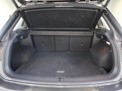 2017 Volkswagen Tiguan - Thumbnail