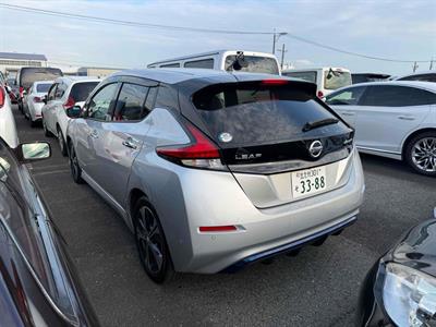 2018 Nissan Leaf - Thumbnail