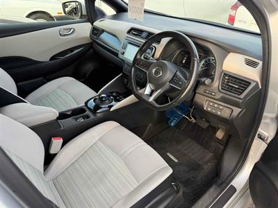 2018 Nissan Leaf - Thumbnail