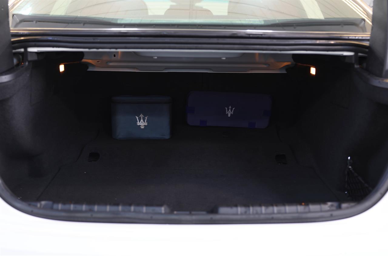 2014 Maserati Ghibli