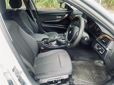 2013 BMW 328i - Thumbnail