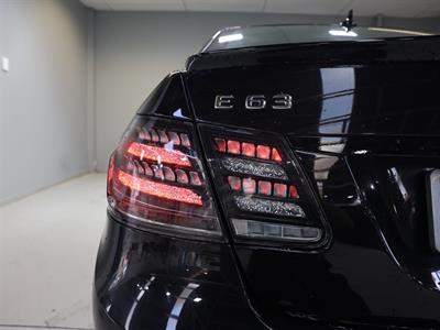 2012 Mercedes-Benz E 63 - Thumbnail