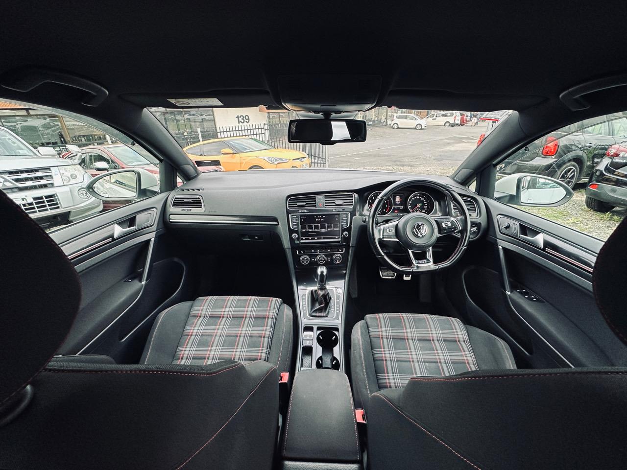 2015 Volkswagen Golf