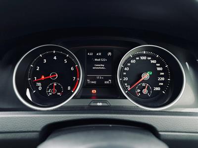 2015 Volkswagen Golf - Thumbnail
