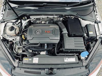 2015 Volkswagen Golf - Thumbnail