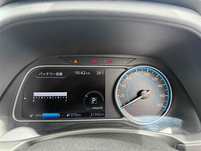 2023 Nissan Leaf - Thumbnail
