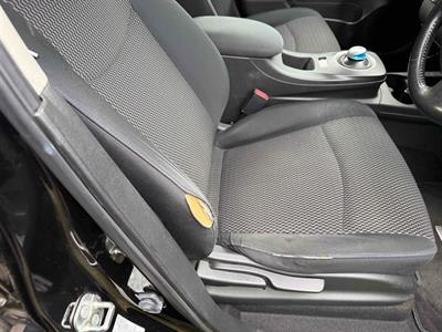 2014 Nissan Leaf - Thumbnail