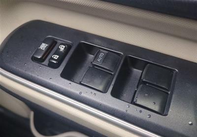 2013 Toyota Aqua - Thumbnail