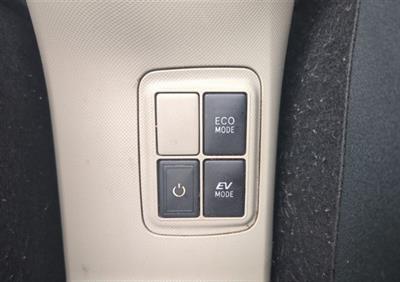 2013 Toyota Aqua - Thumbnail