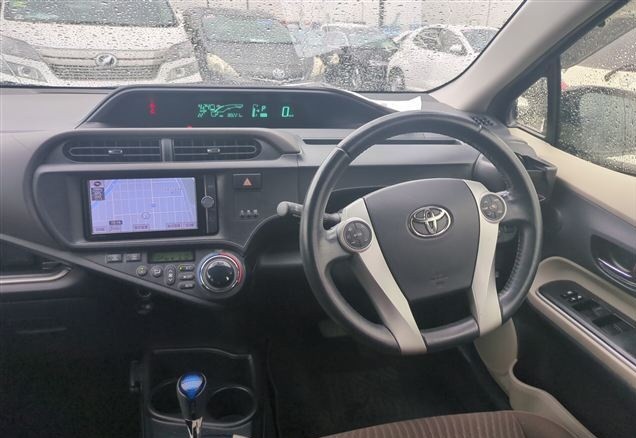 2013 Toyota Aqua