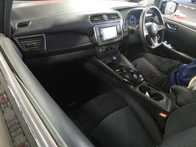 2021 Nissan Leaf - Thumbnail
