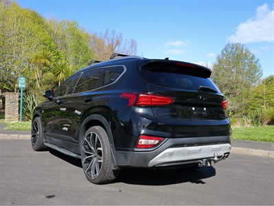 2020 Hyundai Santa Fe - Thumbnail