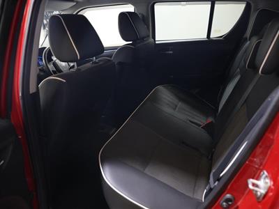 2014 Suzuki Swift - Thumbnail