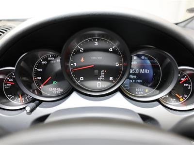 2014 Porsche Cayenne - Thumbnail