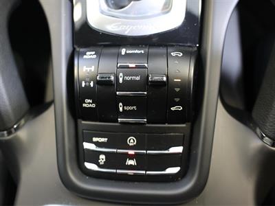 2014 Porsche Cayenne - Thumbnail