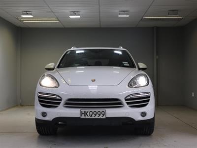 2014 Porsche Cayenne - Thumbnail