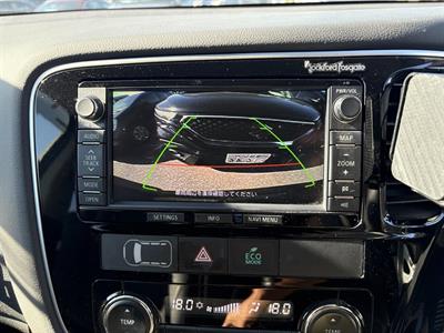 2015 Mitsubishi Outlander - Thumbnail