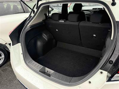 2018 Nissan Leaf - Thumbnail