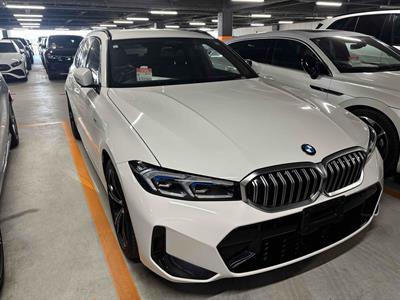 2023 BMW 320i - Thumbnail