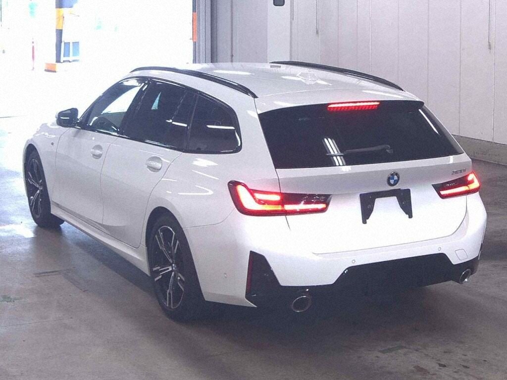 2023 BMW 320i