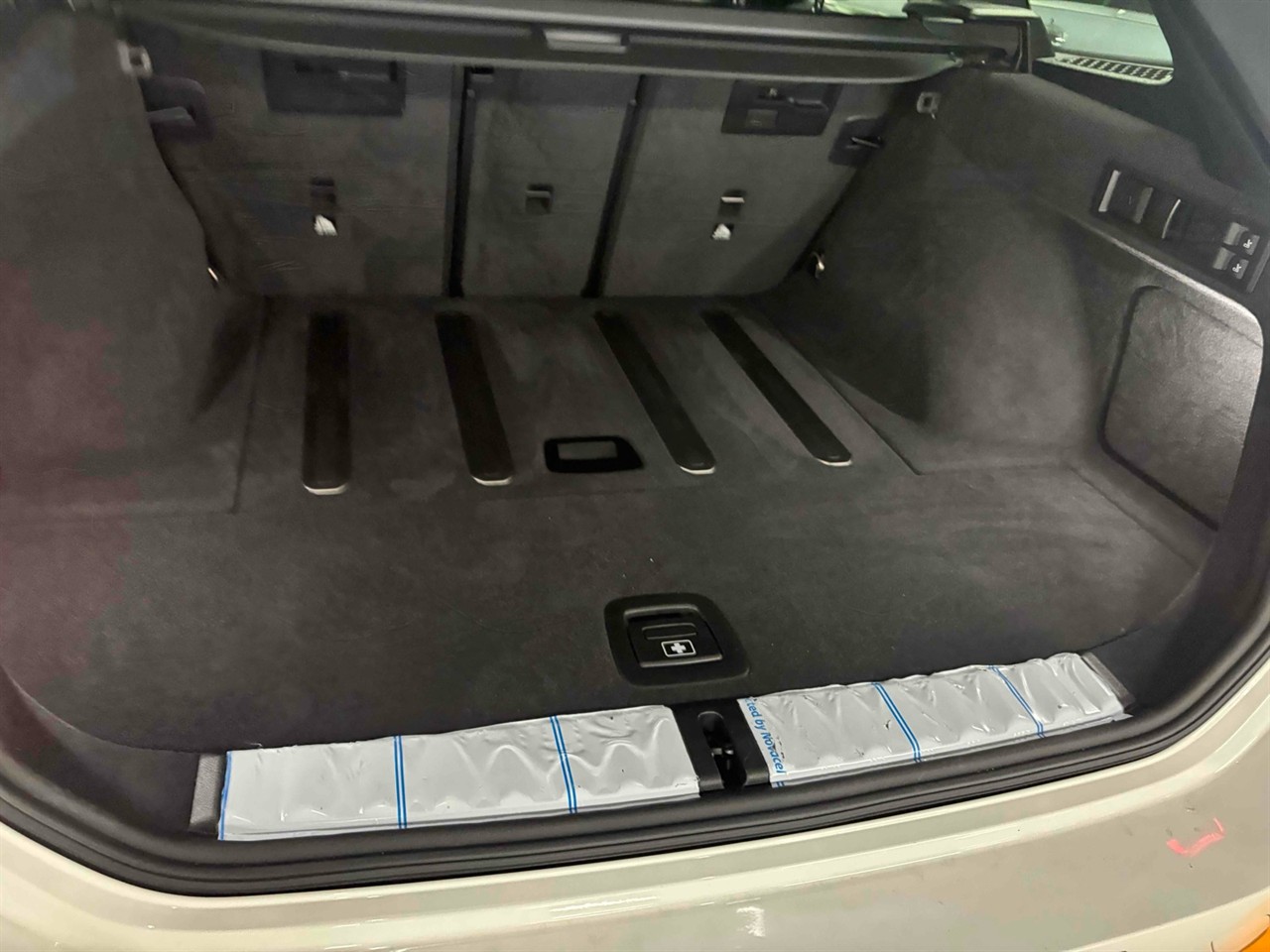 2023 BMW 320i