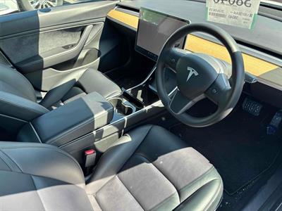 2020 Tesla Model 3 - Thumbnail