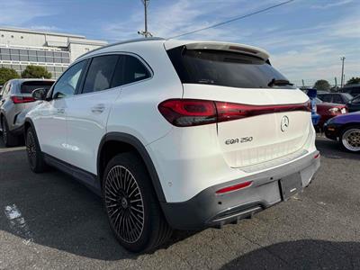 2021 Mercedes-Benz EQA250 - Thumbnail