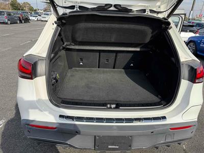 2021 Mercedes-Benz EQA250 - Thumbnail