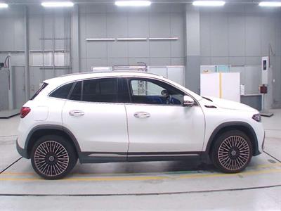 2021 Mercedes-Benz EQA250 - Thumbnail