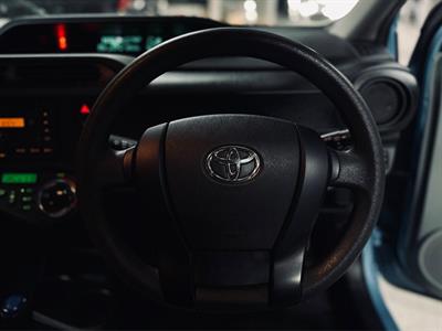 2012 Toyota Aqua - Thumbnail