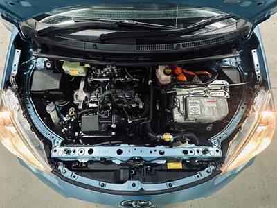 2012 Toyota Aqua - Thumbnail