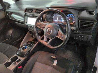 2018 Nissan Leaf - Thumbnail