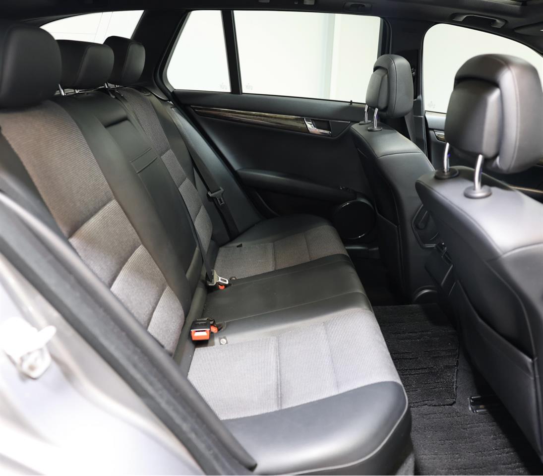 2011 Mercedes-Benz C 200