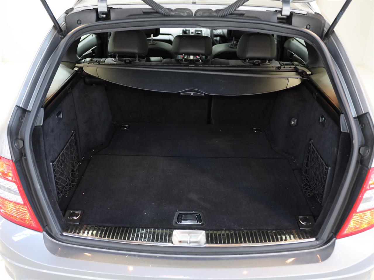 2011 Mercedes-Benz C 200